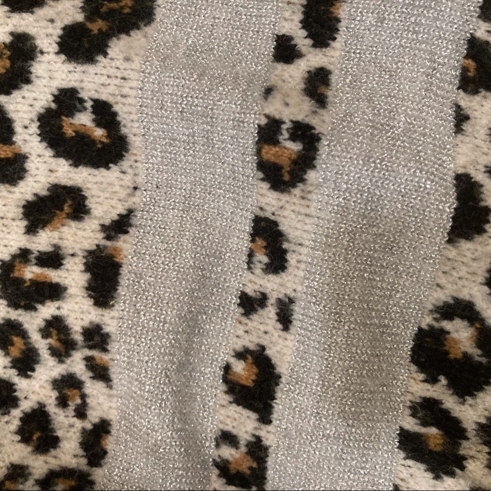 NWOT Girls Tucker + Tate Leopard Print Sweater - size L (10/12) - Picture 2 of 3